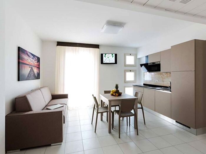 Casa trilocale in affitto in Viale Vincenzo Monti, Alba Mare, Riccione