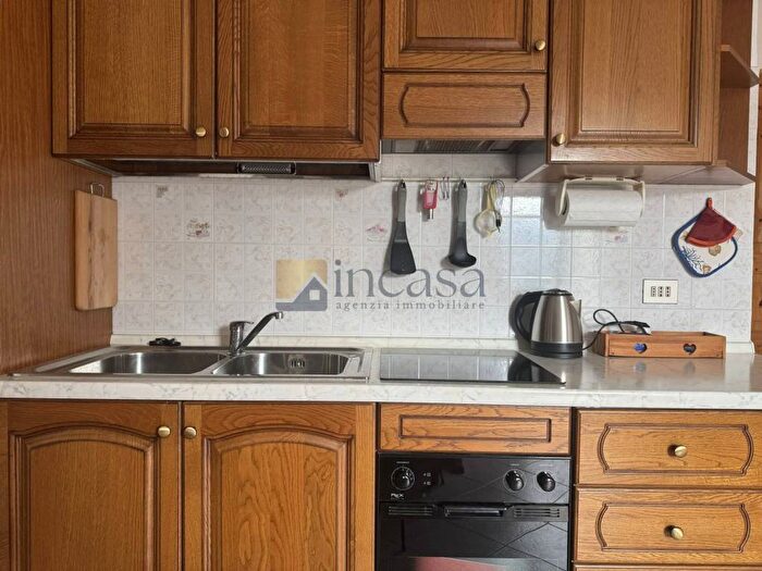 Appartamento trilocale in affitto in Via al Forte, Oga, Valdisotto