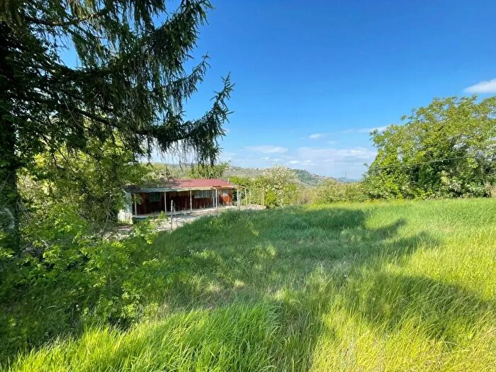 Casa quadrilocale in vendita in Strada Madonna della Rovere, Mango