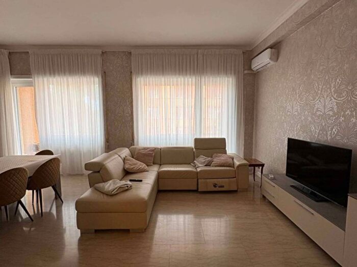 Appartamento quadrilocale in affitto in Viale di Villa Pamphili, Monteverde Vecchio, Roma