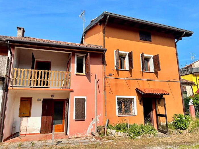 Casa trilocale in vendita in Pinzano Al Tagliamento