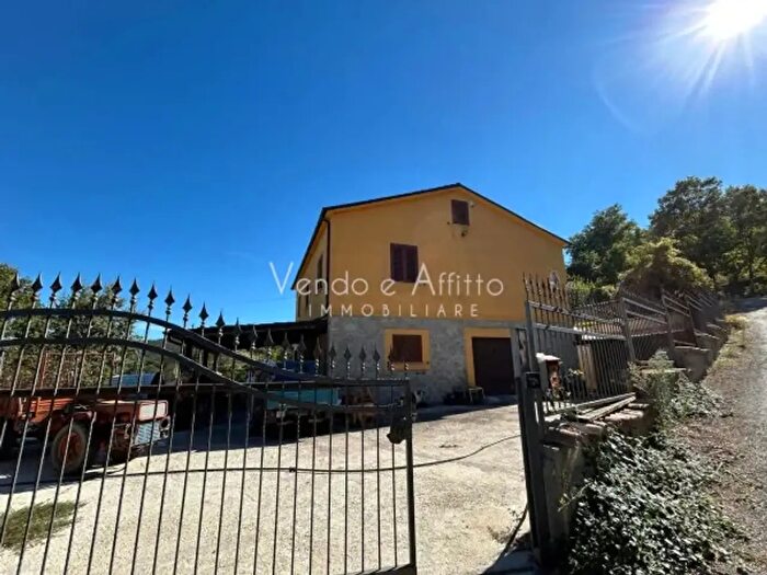 Casa con 6 locali in vendita in Carunchio