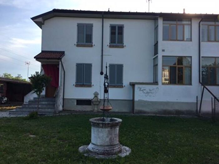 Casa quadrilocale in vendita in Via Santa Giustina, Sezzadio