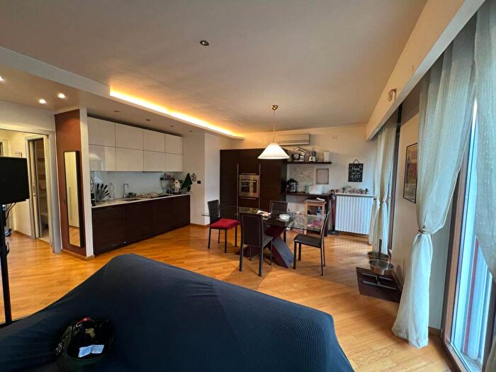 Appartamento bilocale in affitto in Via Ludovico di Breme, Certosa, Milano