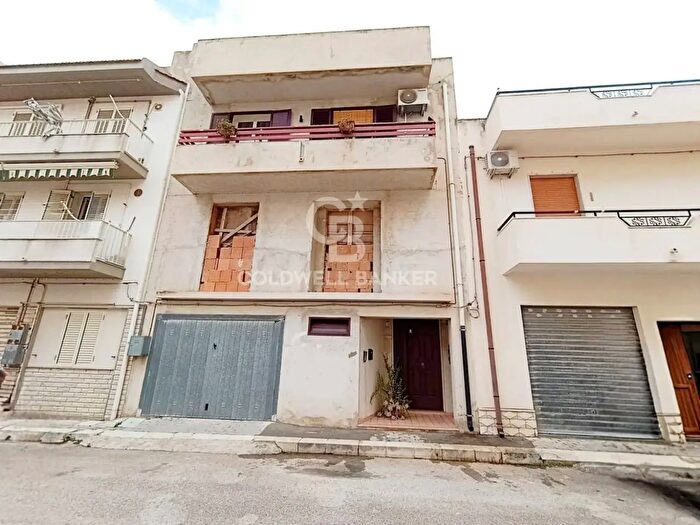 Appartamento con 5 locali in vendita in Via Otto Marzo, Ispica