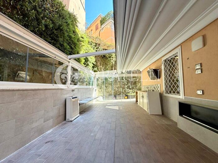 Appartamento con 5 locali in affitto in Via Archimede, Piazza del Popolo, Roma