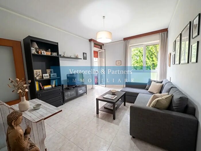 Appartamento trilocale in vendita in Via Cristoforo Sabbadino, Venezia