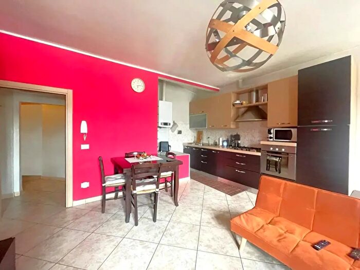 Appartamento trilocale in vendita in Via Pisana, Scandicci