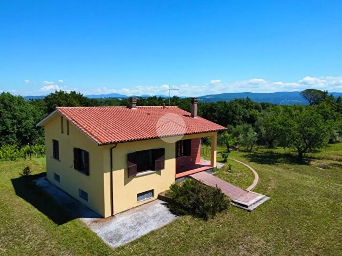 Casa con 5 locali in vendita in Strada Pareti, Otricoli
