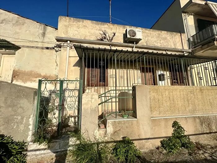Casa trilocale in vendita in Via Casalotto, Reggio Calabria