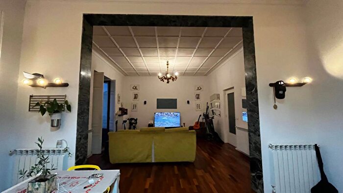 Appartamento con 7 locali in vendita in Catania