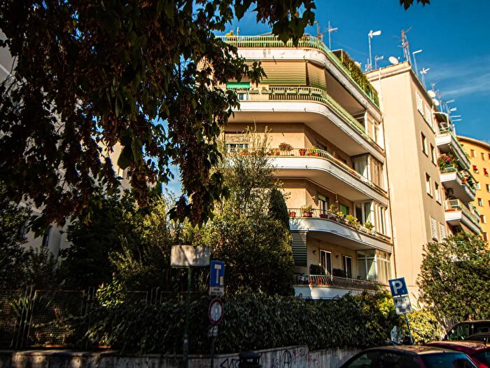 Appartamento con 5 locali in vendita in Roma