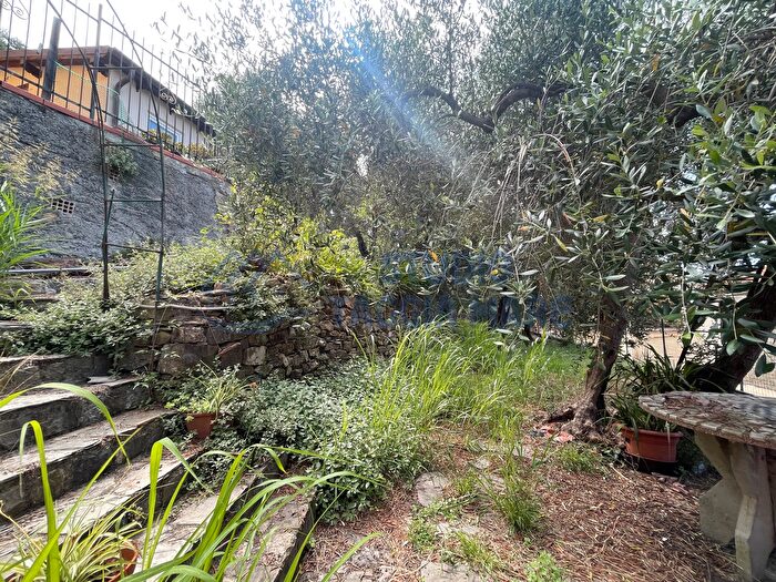 Casa trilocale in vendita in Via Mazzini, Pompeiana