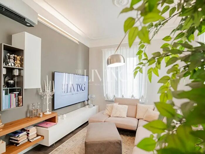 Appartamento con 5 locali in vendita in Lucca