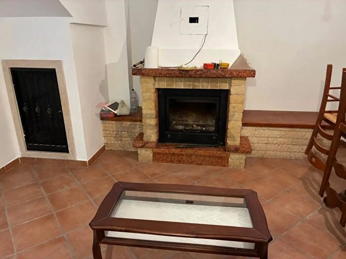 Casa trilocale in affitto in Via Nettunense, Marino