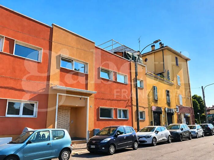Appartamento monolocale in vendita in Via della Grazia, Bologna