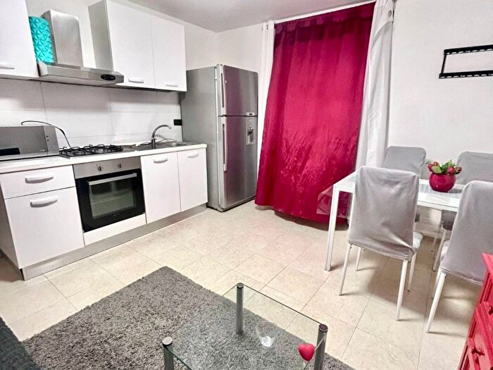 Appartamento monolocale in affitto in Via Sandro Pertini, Lungomare, Pozzuoli