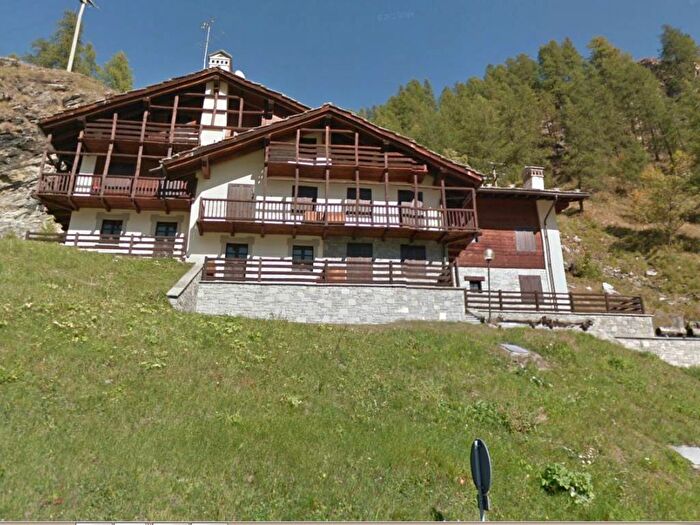 Casa con 6 locali in affitto in Località Selbsteg, GressoneyLaTrinitè