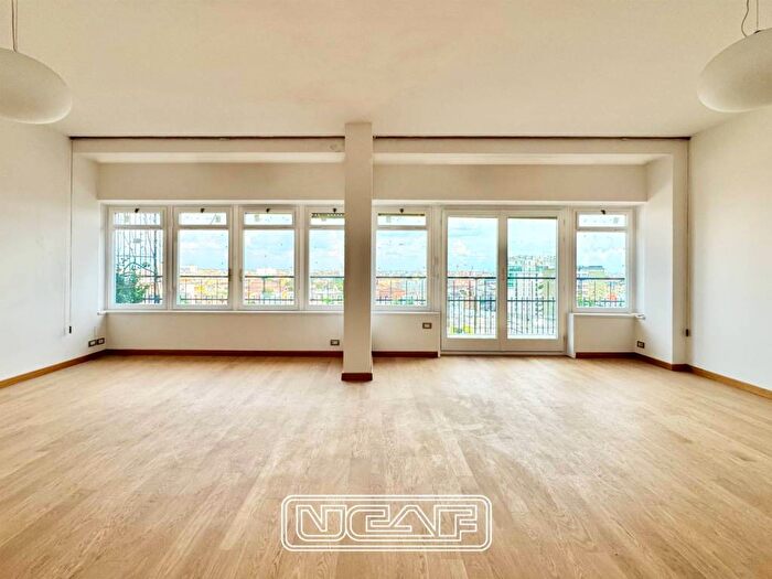 Casa quadrilocale in affitto in Corso Italia, Missori, Milano