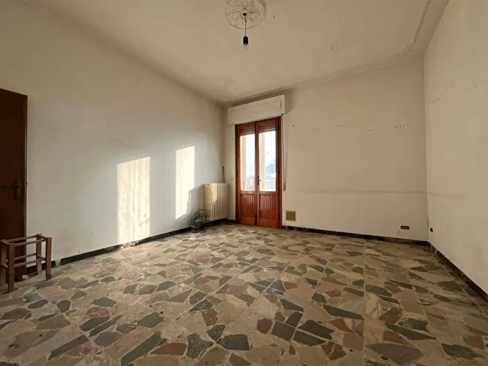 Appartamento con 5 locali in vendita in Empoli