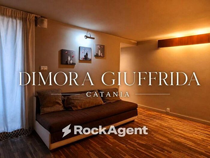 Appartamento bilocale in affitto in Via Vincenzo Giuffrida, Province Veneto, Catania
