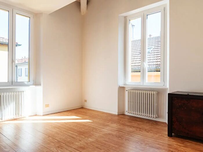 Appartamento trilocale in affitto in Milano