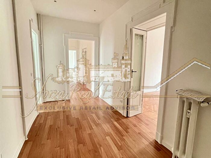 Appartamento quadrilocale in affitto in Via Spartaco, Montenero, Milano