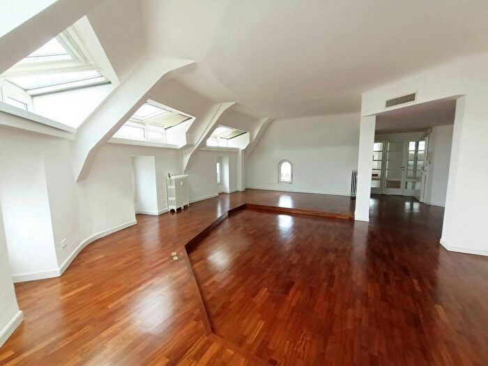 Casa trilocale in affitto in Via Larga, Duomo, Milano