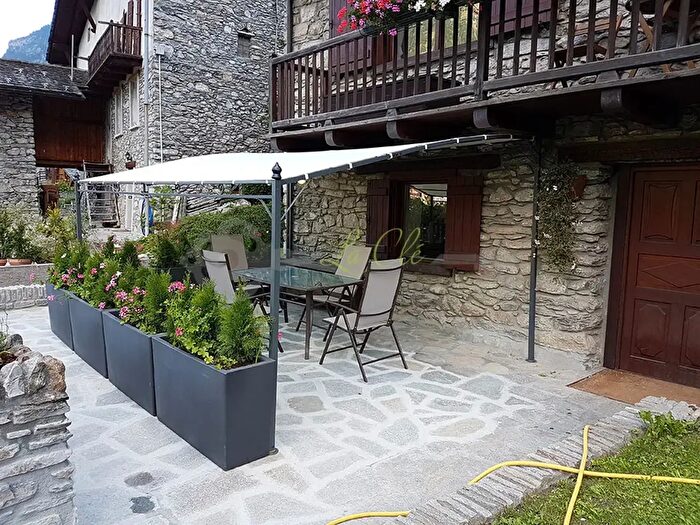 Appartamento bilocale in affitto in Via Grapillon, Courmayeur