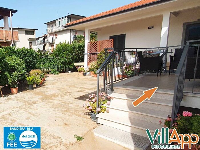 Appartamento trilocale in affitto in Via Pietro Gobetti, Centro, Fondi