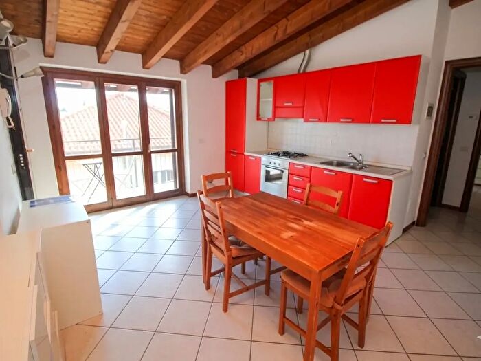 Appartamento bilocale in vendita in Via Manara, Rescaldina