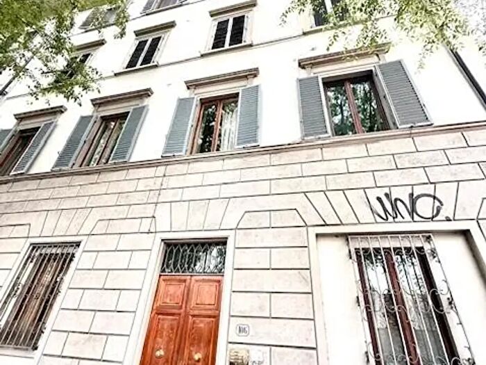 Appartamento con 6 locali in vendita in Le Francesco Petrarca, Firenze