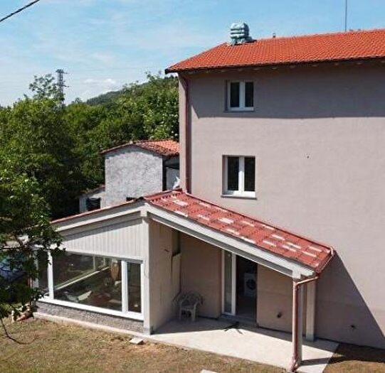 Casa quadrilocale in vendita in Via Papa Giovanni, Bagni Di Lucca