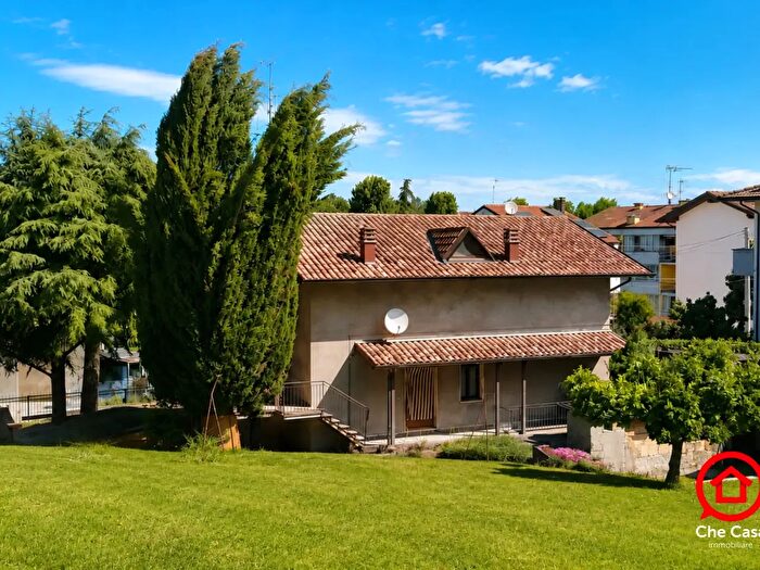 Casa quadrilocale in vendita in Piazza Indipendenza, Cesena