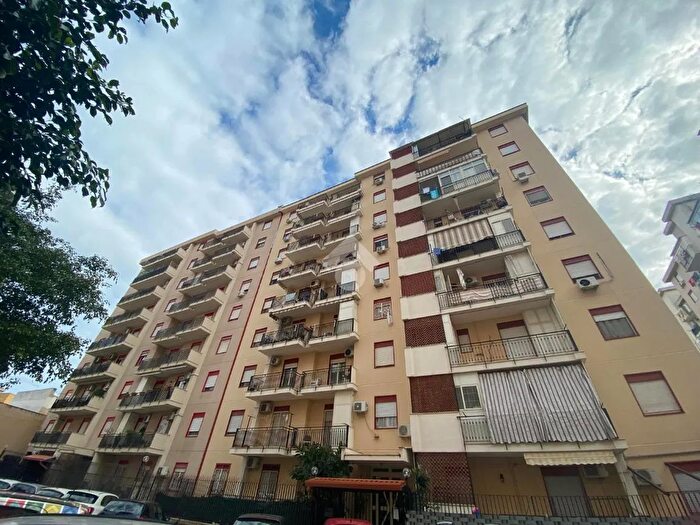 Appartamento bilocale in vendita in Via Mariano Campo, Palermo