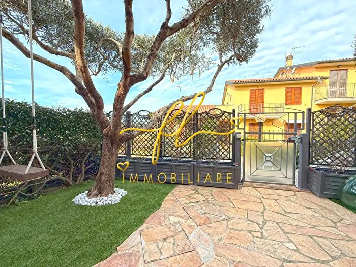 Appartamento quadrilocale in vendita in Guardistallo