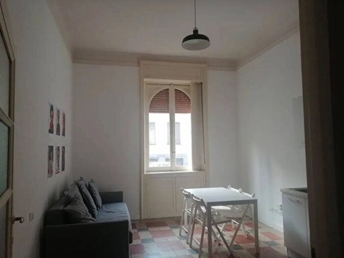 Appartamento trilocale in affitto in Via Spalato, Milano