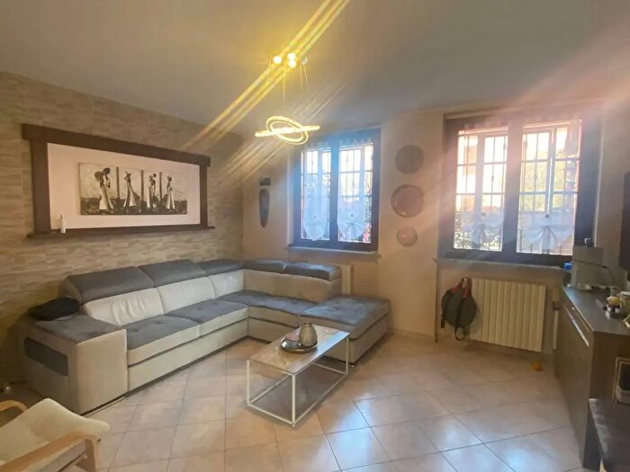 Casa con 5 locali in vendita in Zeccone