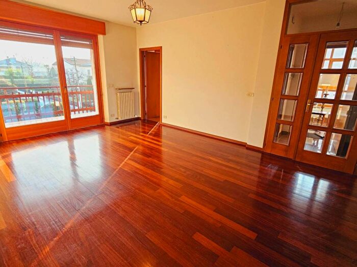 Appartamento trilocale in affitto in Via Bueriis, Ospedale, Udine