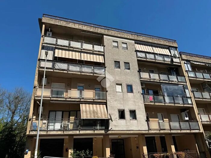 Appartamento quadrilocale in vendita in Via Gioacchino Pedicini, Avellino