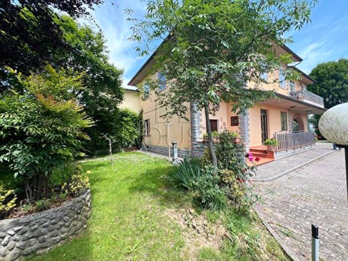 Appartamento con 6 locali in vendita in Anghiari