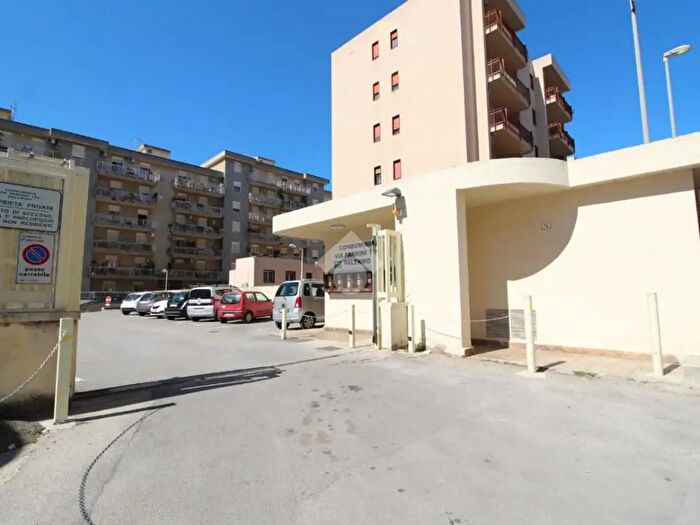 Appartamento bilocale in affitto in Via Parrini, Palermo