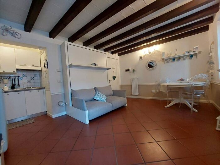 Appartamento monolocale in affitto in Via Dalmazia, Centro Storico, Parma