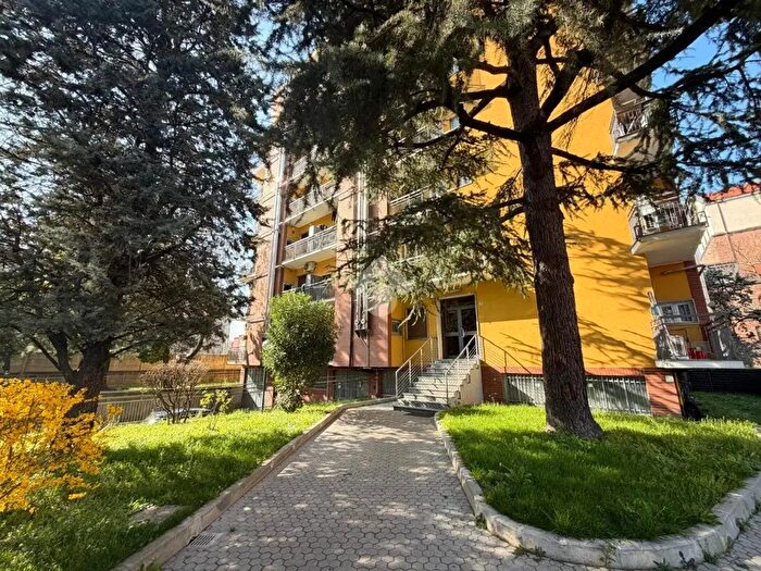 Appartamento monolocale in affitto in Via Bari, Milano