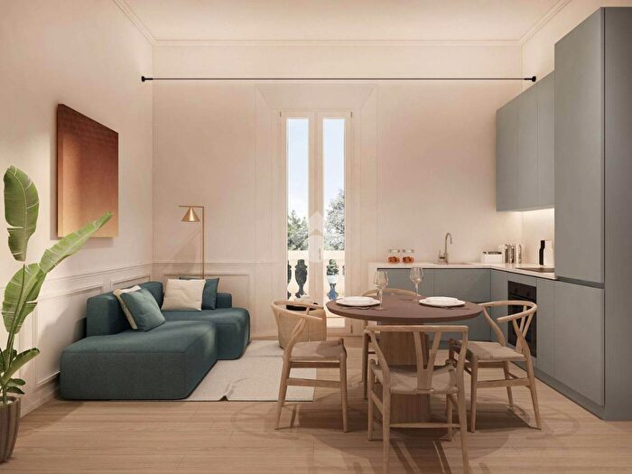 Appartamento trilocale in vendita in Via E Ponente, Bologna