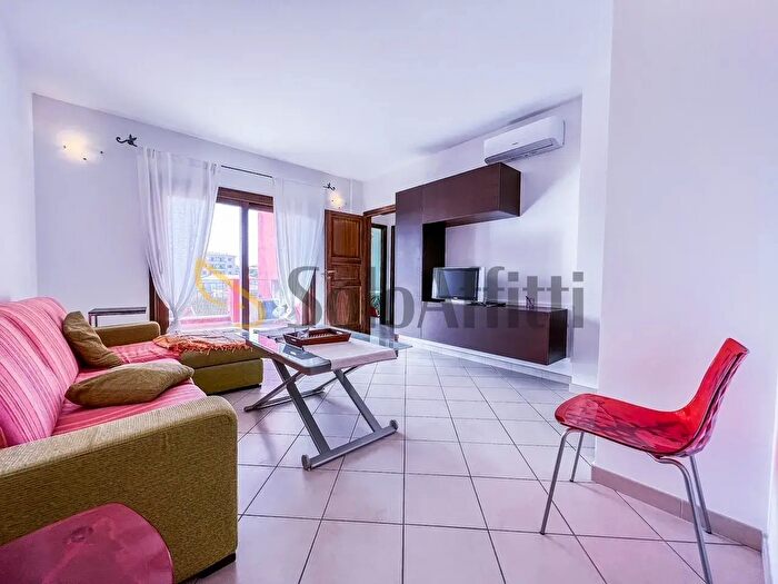 Appartamento trilocale in affitto in Via Germania, Olbia