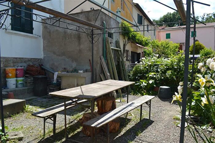 Appartamento quadrilocale in vendita in Rosignano Marittimo