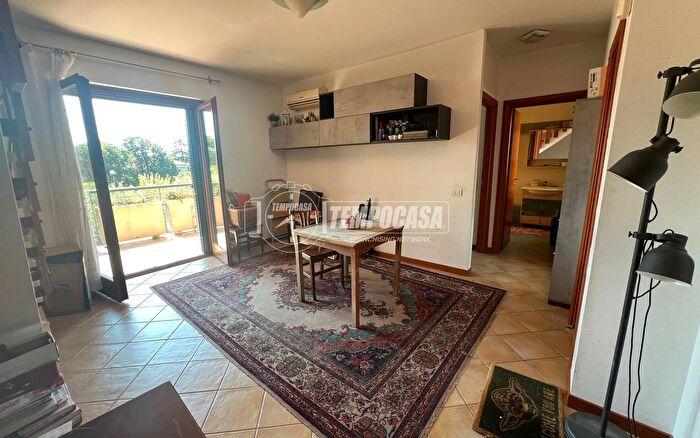 Appartamento quadrilocale in vendita in Via Forno Saraceno, Roma