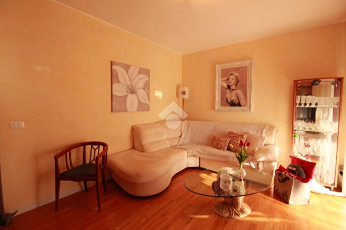 Appartamento con 6 locali in vendita in Via Cimarosa, Lignano Sabbiadoro