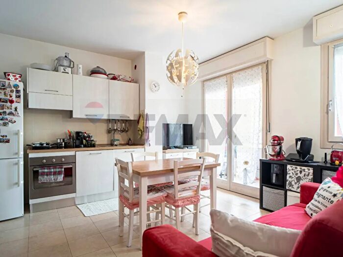 Appartamento bilocale in vendita in Largo Dicembre, Parma